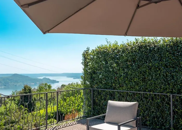 Residenza San Michele * Massino Visconti